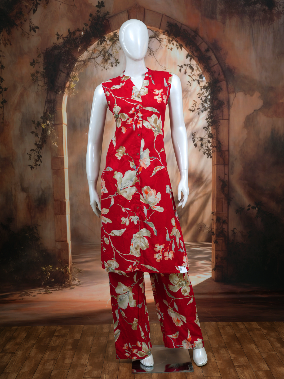 Red Co-ord Set With A-Line Cut