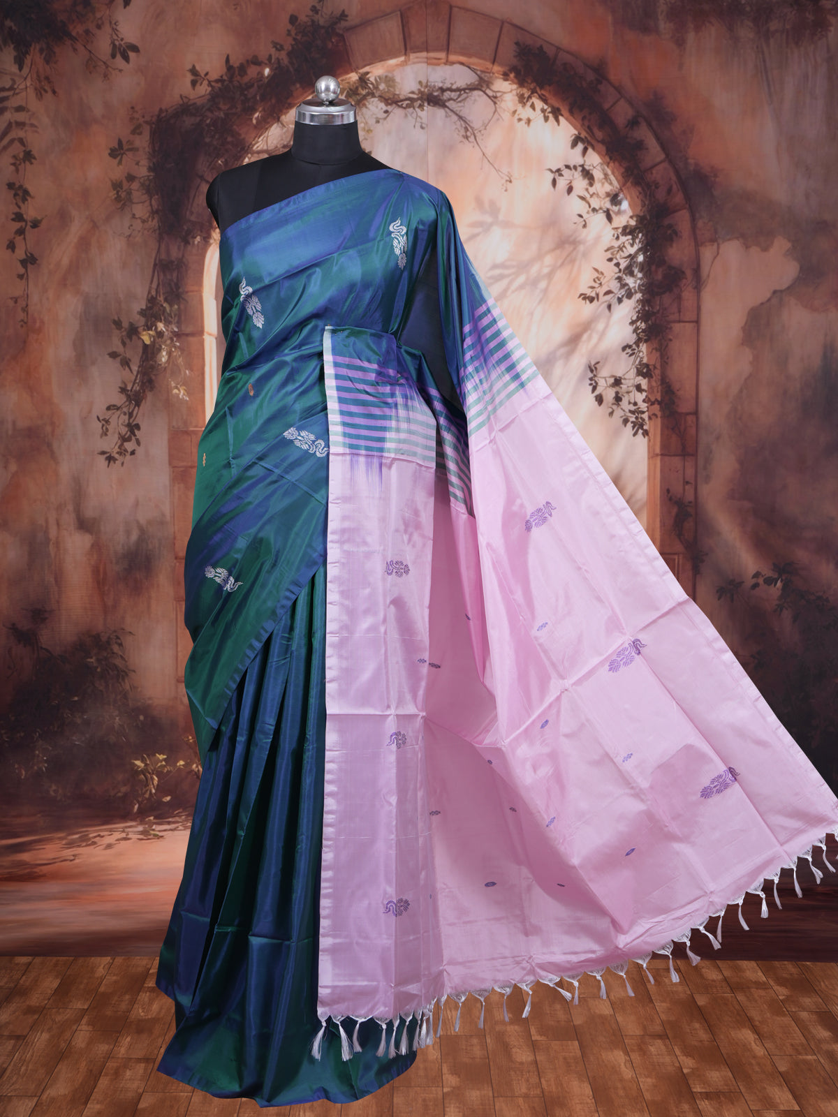 Peacock Blue with Lavender Vaalai Naar Pattu Saree