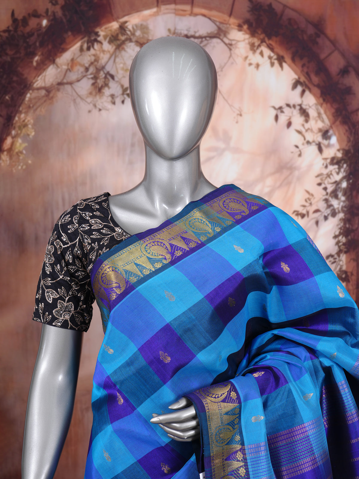 Royal Blue and Turquoise with Checked Kattam Weave  Pure Silk Cotton Saree