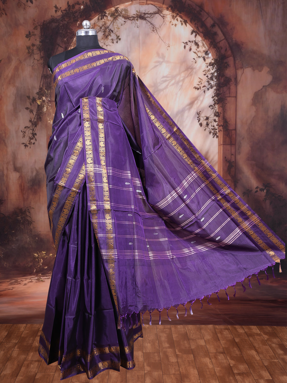 Purple and Purple-Gold Vaalai Naar Pattu Saree