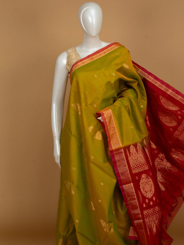 Mehendi green pure silk cotton saree with contrast red gold zari border and woven pallu