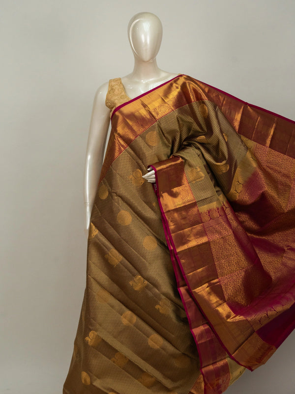 Mehendi green pure Kanchipuram silk saree with contrast magenta border and gold zari pallu
