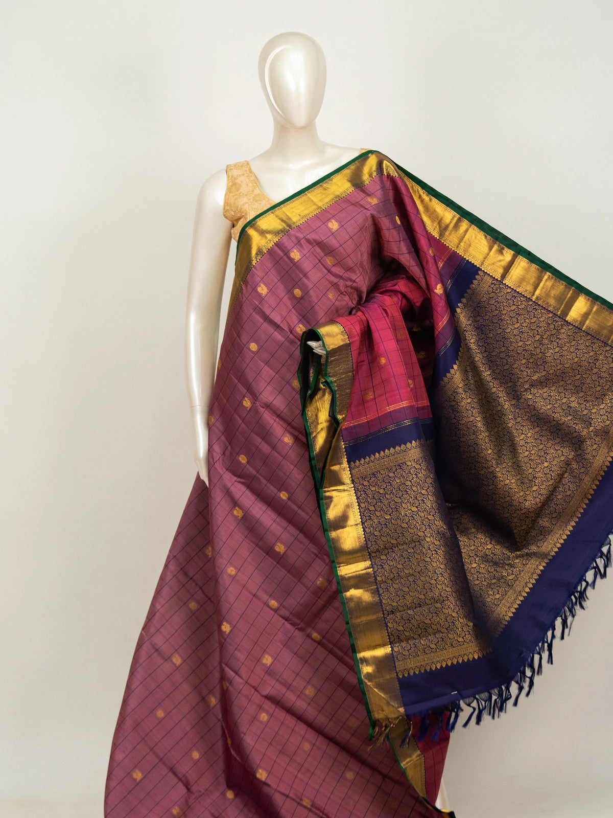 Onion pink and navy blue pure Kanchipuram silk saree with checked body, gold zari border and floral zari pallu