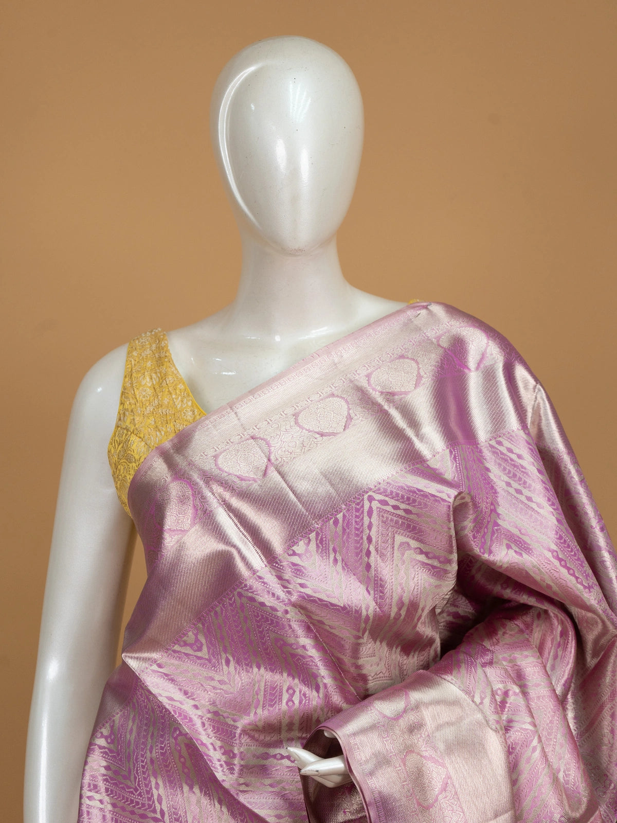 Mauve pink pure Kanchipuram silk saree with silver zari chevron weave and contrast border