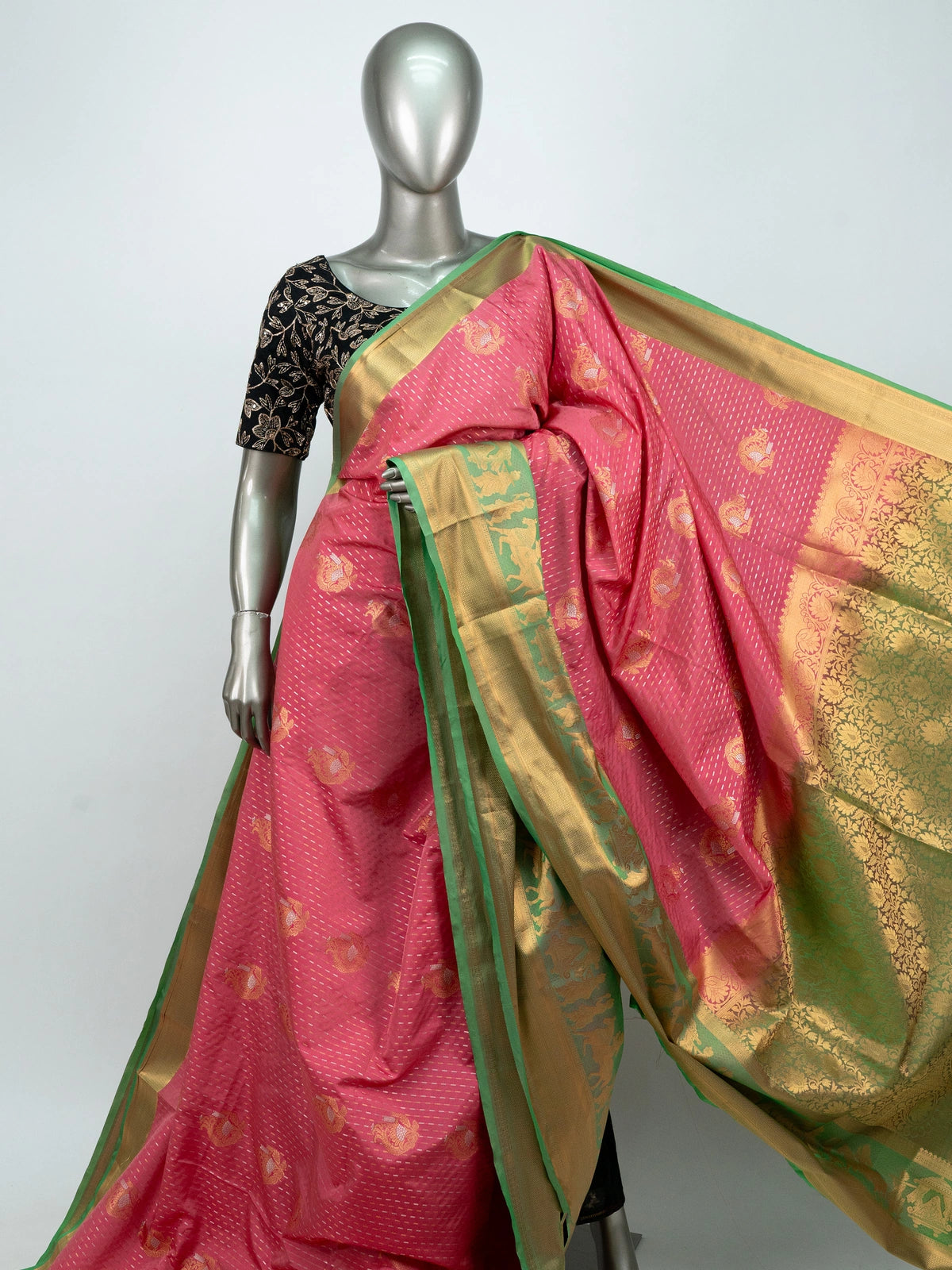 Rose pink Vaira Oosi design semi silk saree with contrast green and gold zari border and brocade pallu