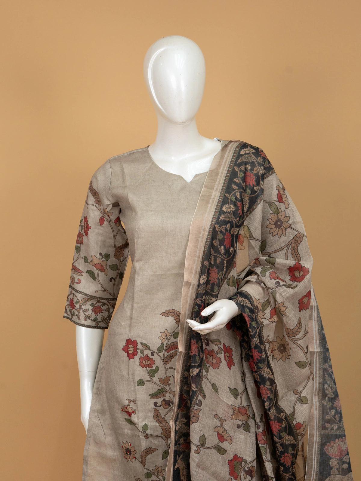 Beige Kalamkari floral cotton straight cut kurti set with black printed dupatta and pants