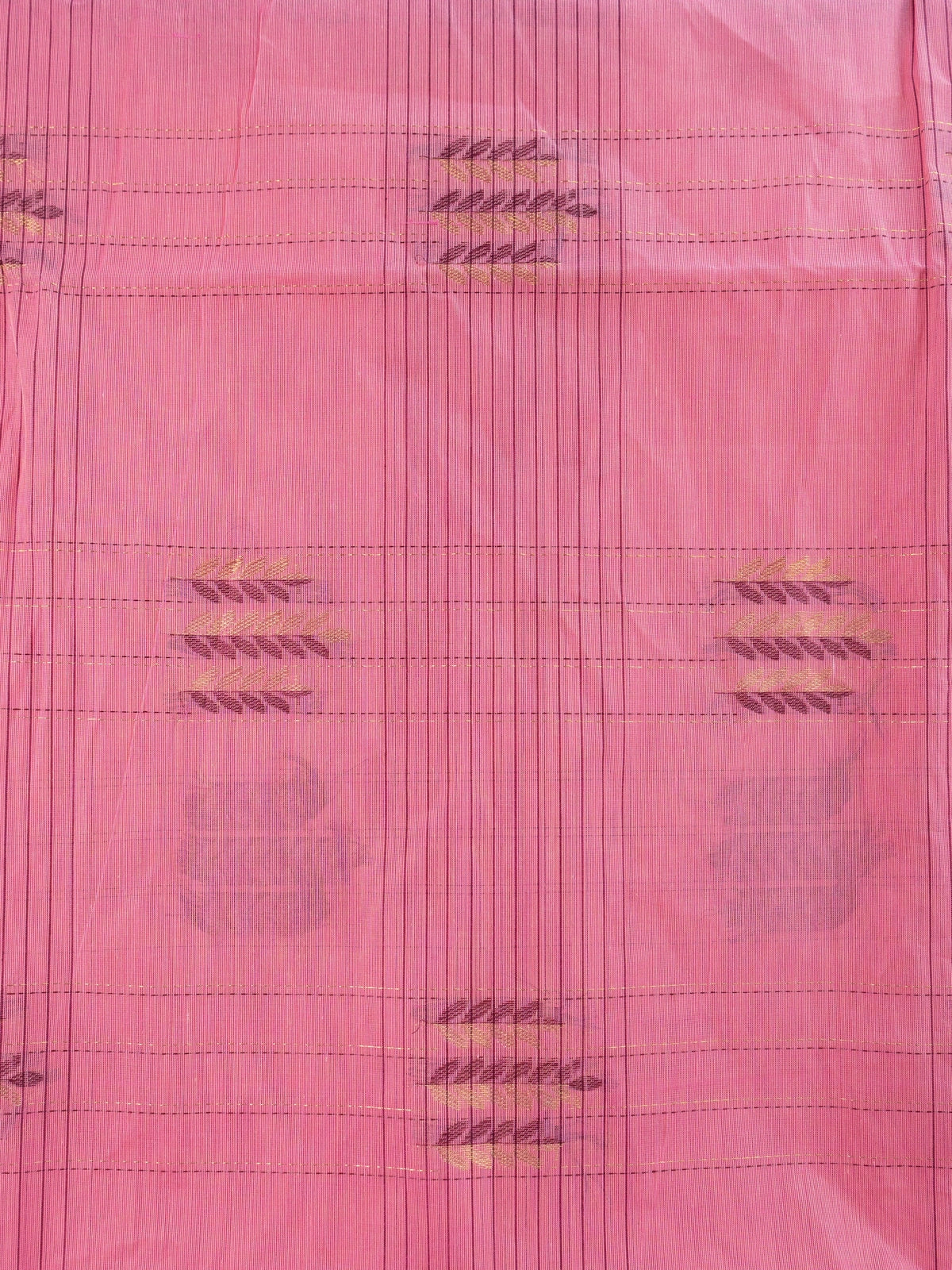 Pink silk cotton saree with magenta contrast border, gold zari buta motifs and woven paisley pallu