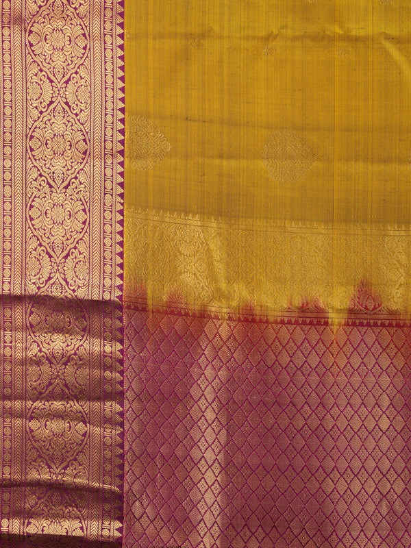 Mehendi green pure Kanchipuram silk saree with magenta contrast border and gold zari pallu