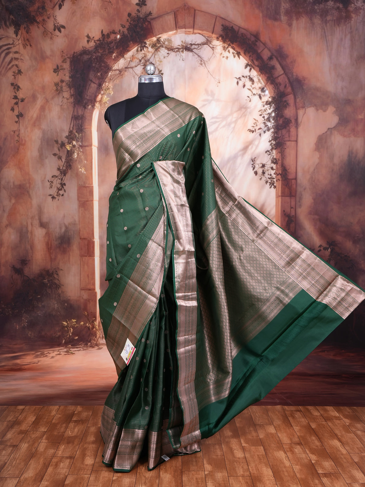 Bottle Green with Antique Zari Kanchipuram Pure Saree