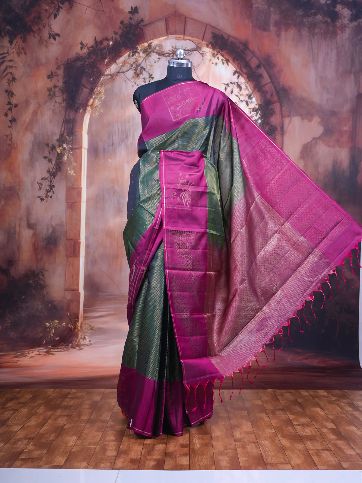 Bottle Green with Magenta Pink Pure Kanjivaram silk saree